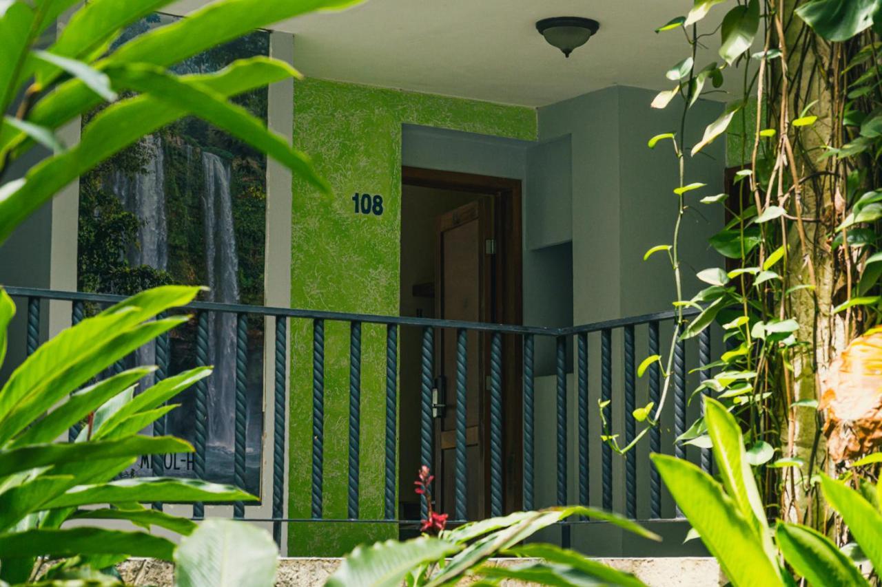 Hotel Canada Internacional Palenque Eksteriør billede